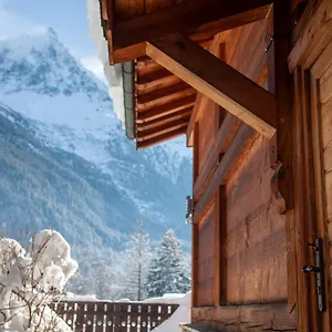 chalet-la-chaumiere.hotels-rhonealpes.com/